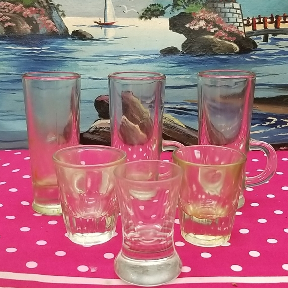 Lot of 6 shot glasses - Picture 1 of 4